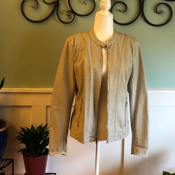 Jacket - Picture 5 of 7